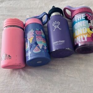 4 stainless steel girls water Bottle with Logo
Pink& lavender colored